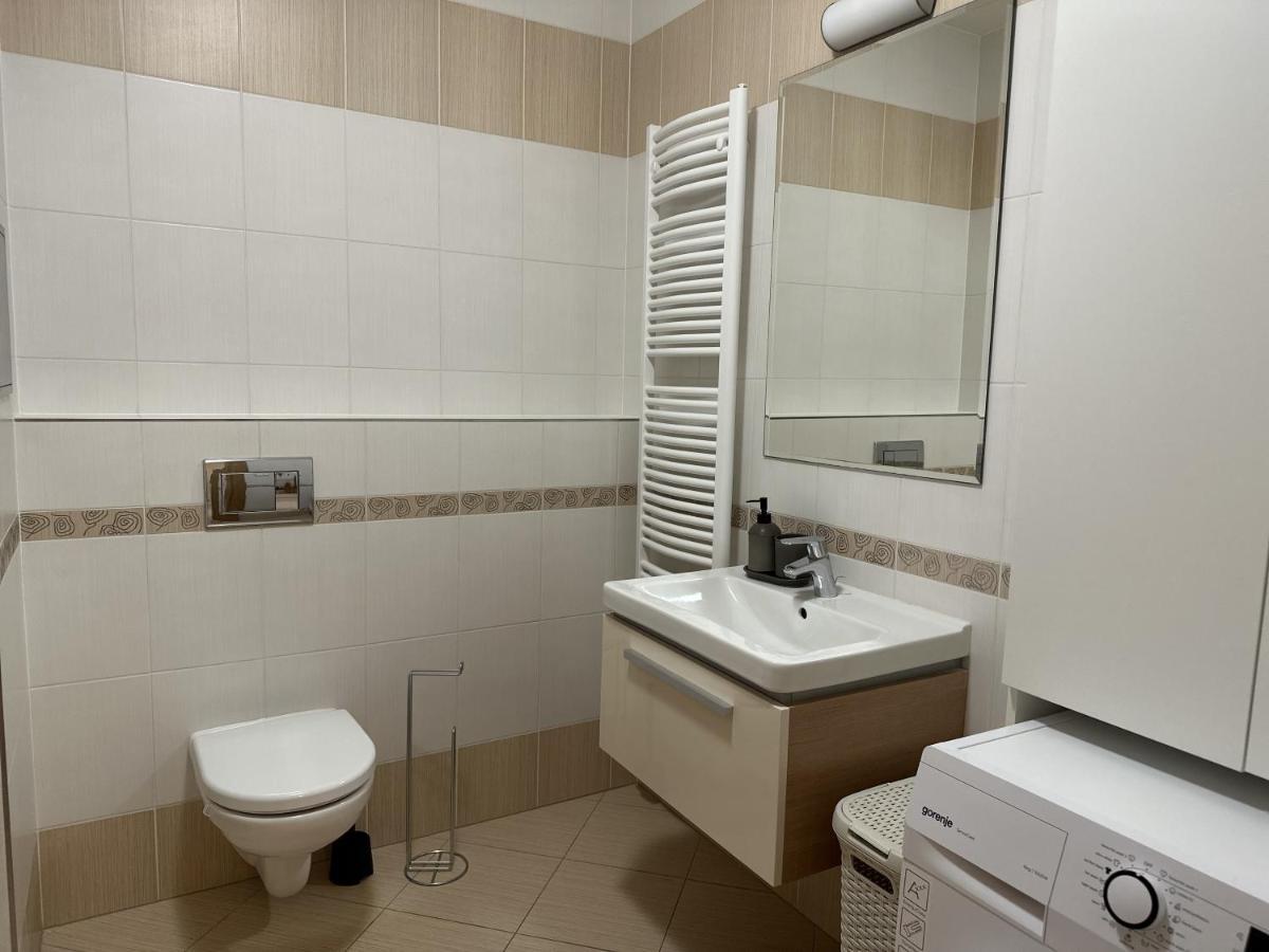 Nomad Apartments Prag Exteriör bild